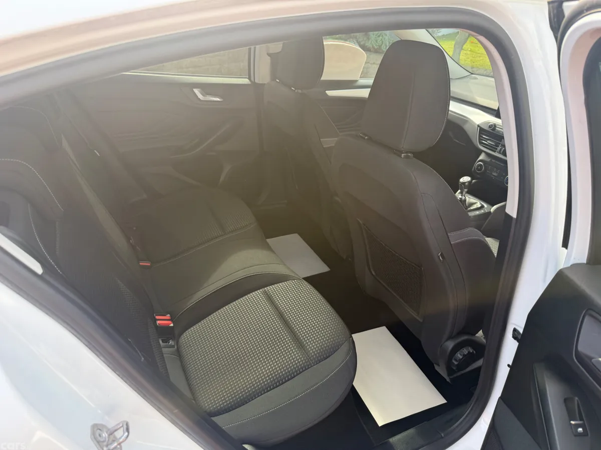 Ford Focus Hatchback, Diesel, 2021, White