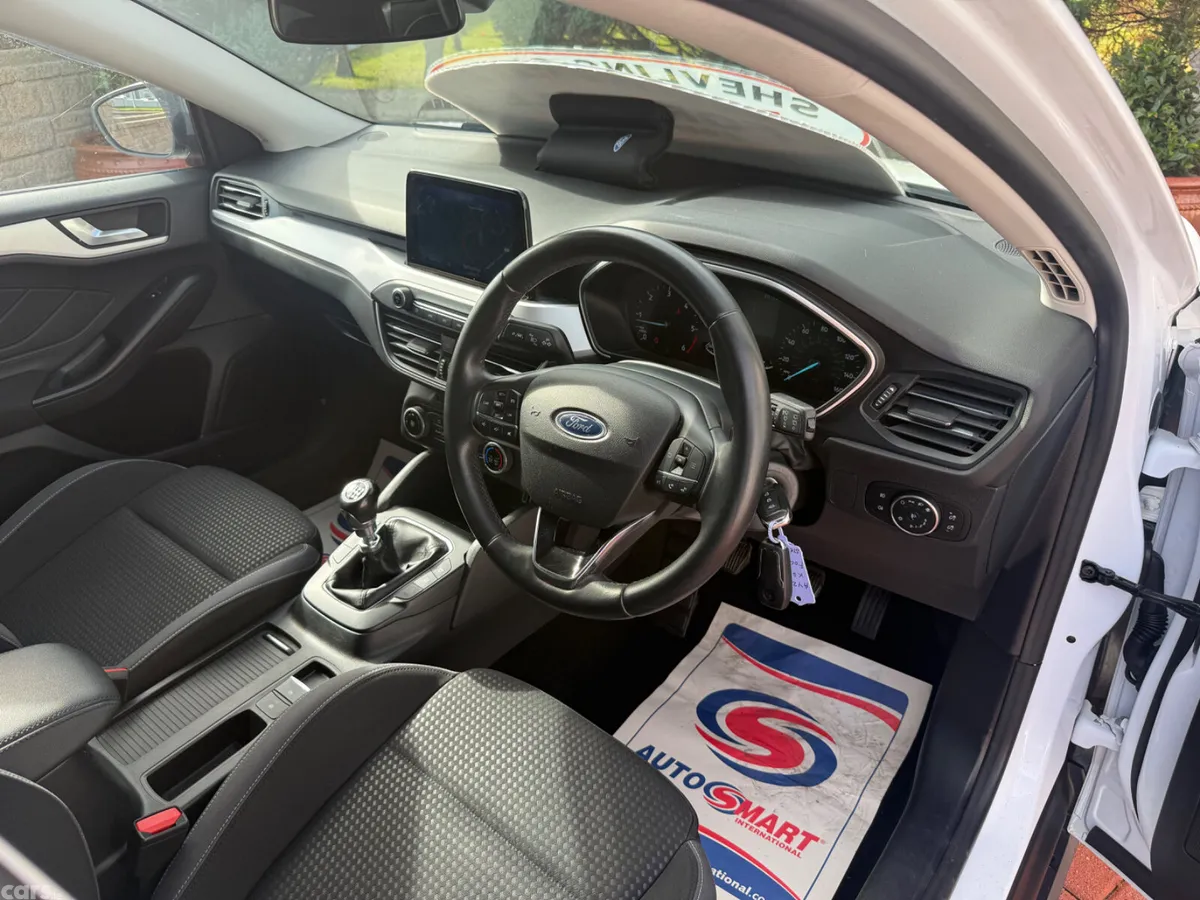 Ford Focus Hatchback, Diesel, 2021, White