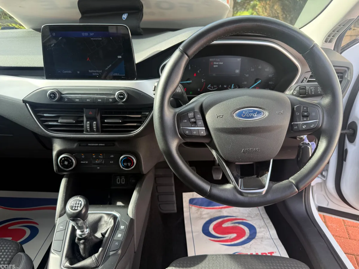 Ford Focus Hatchback, Diesel, 2021, White