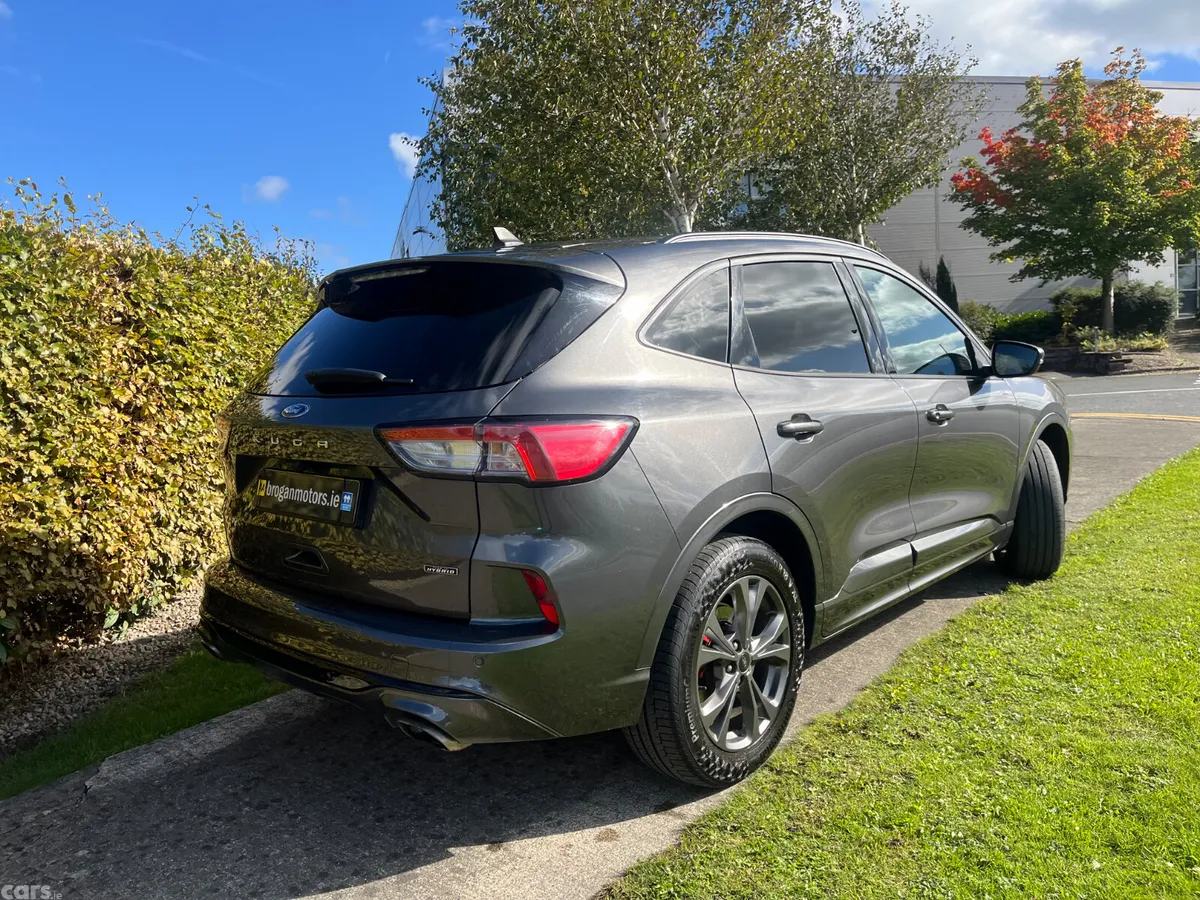 Ford Kuga SUV, Petrol Plug-in Hybrid, 2022, Grey