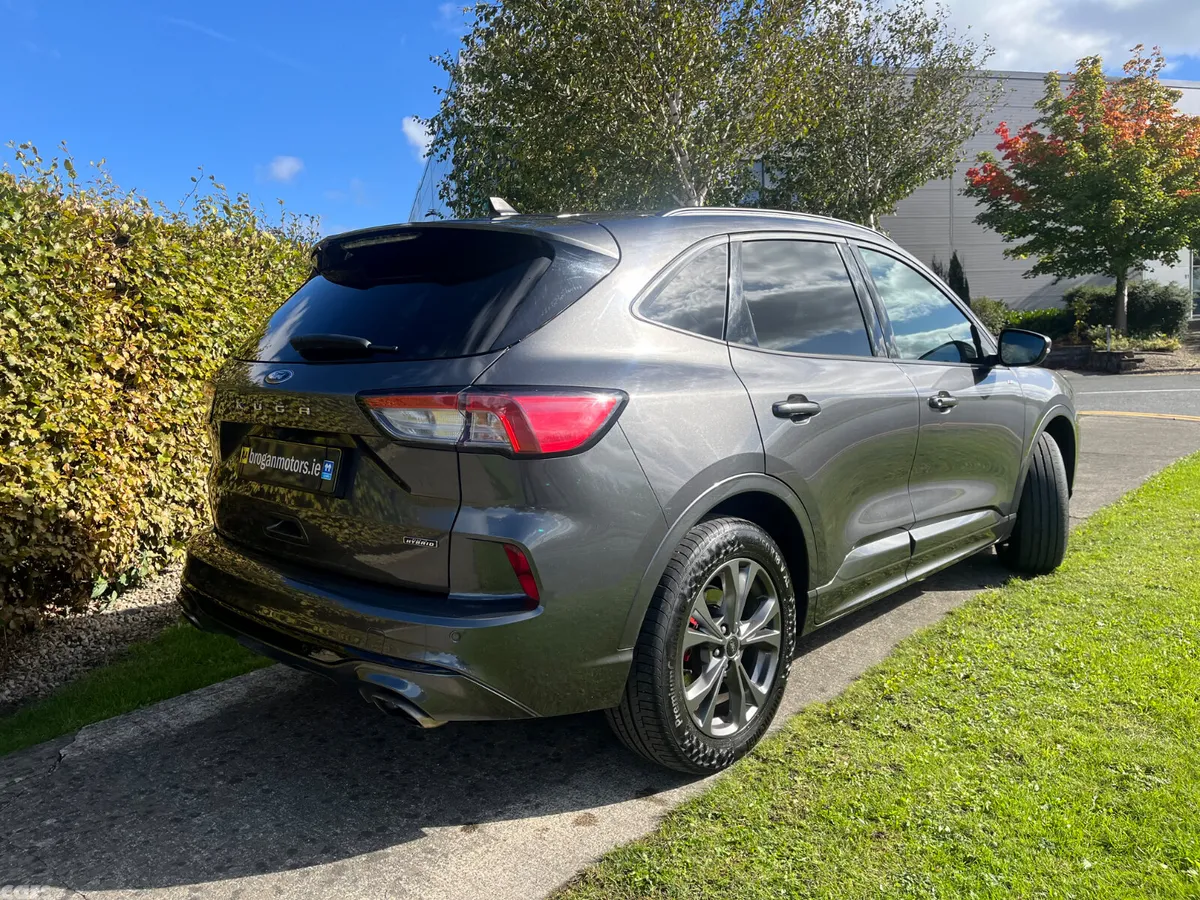 Ford Kuga SUV, Petrol Plug-in Hybrid, 2022, Grey