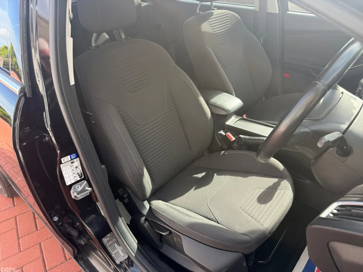 Ford Focus Hatchback, Diesel, 2016, Black