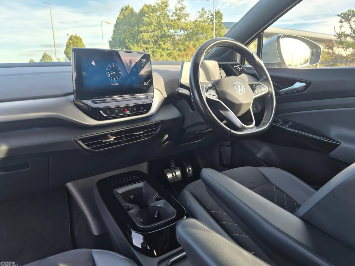 Volkswagen ID.4 Estate, Electric, 2022, Grey