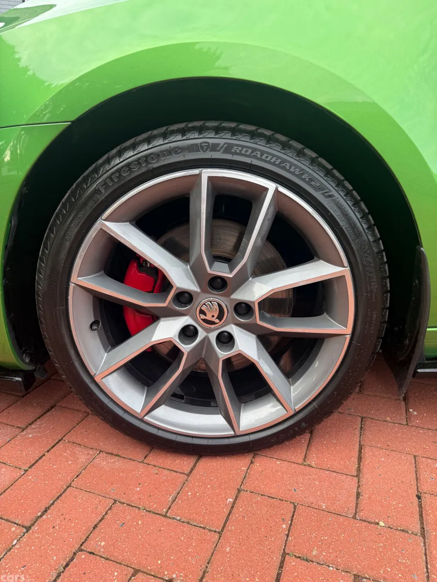 Skoda Octavia Hatchback, Diesel, 2018, Green