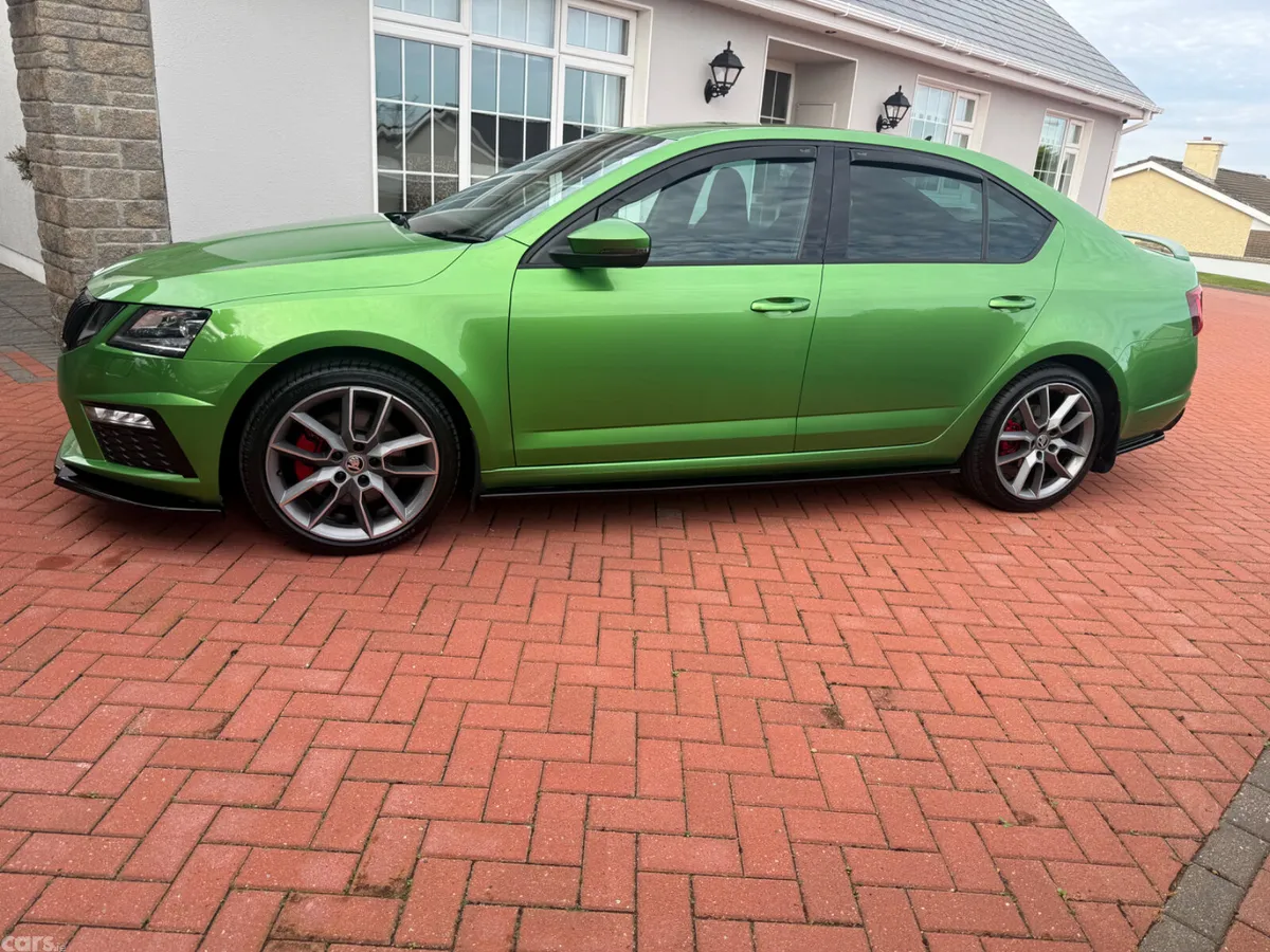 Skoda Octavia Hatchback, Diesel, 2018, Green