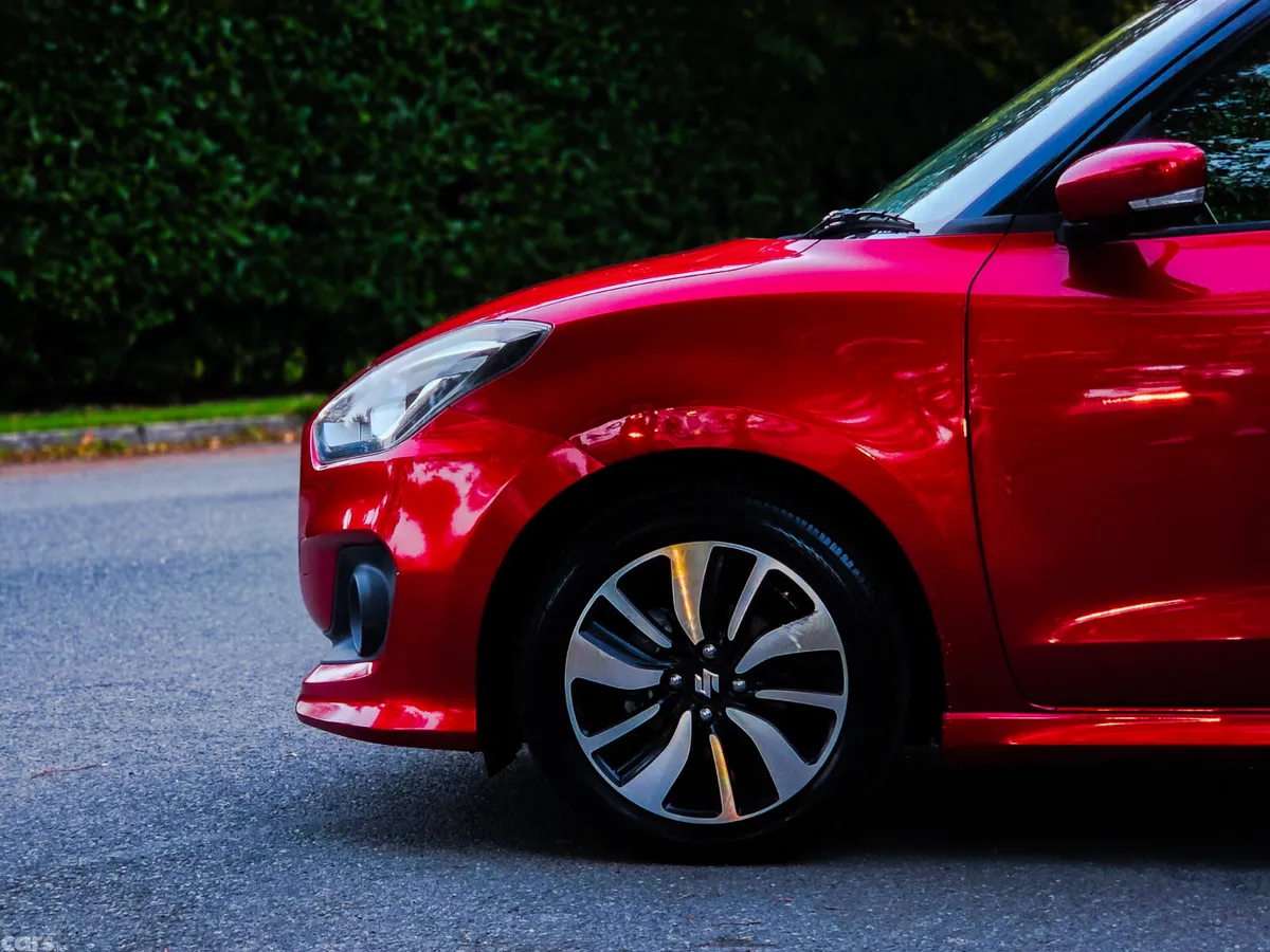 Suzuki Swift Hatchback, Petrol, 2018, Red