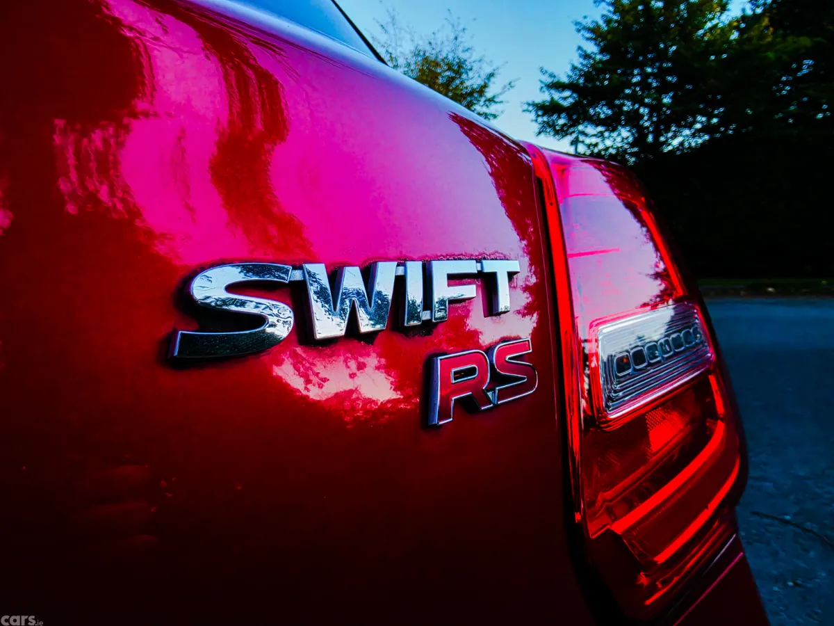 Suzuki Swift Hatchback, Petrol, 2018, Red