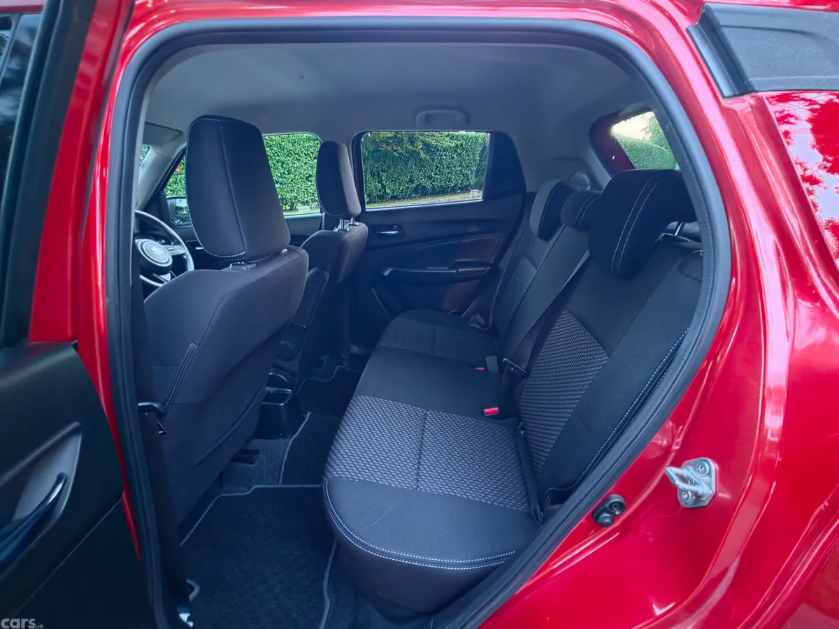 Suzuki Swift Hatchback, Petrol, 2018, Red