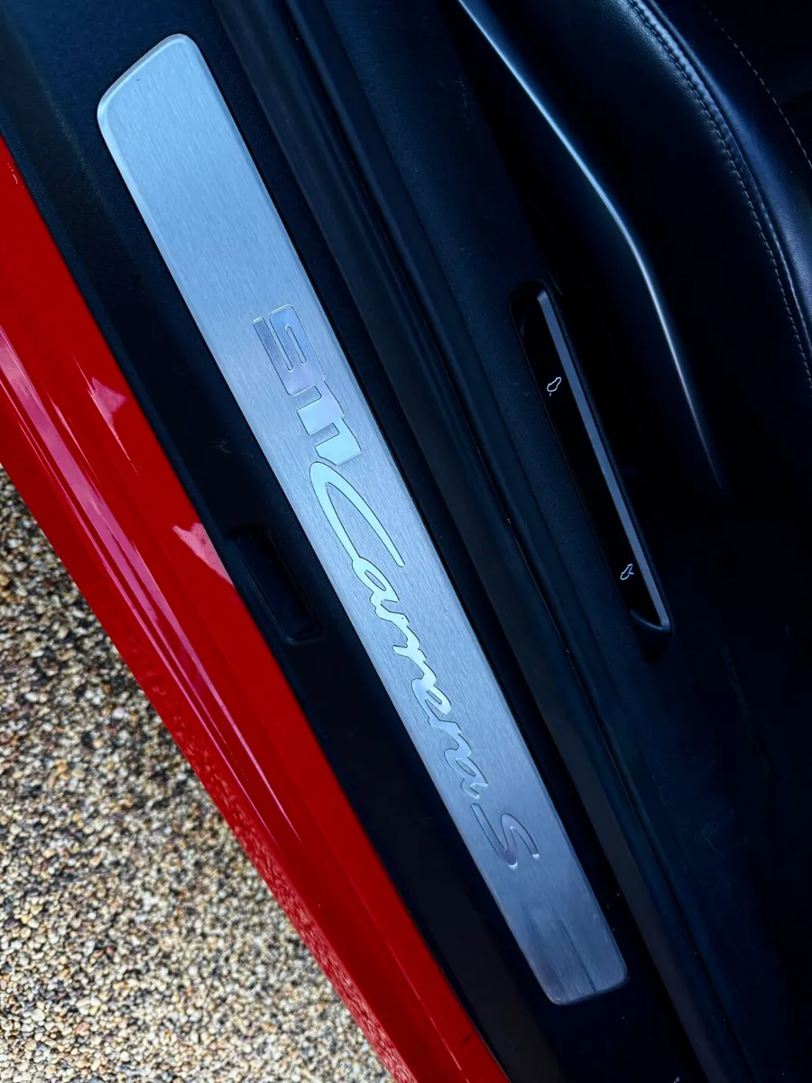 Porsche 911 Convertible, Petrol, 2021, Red