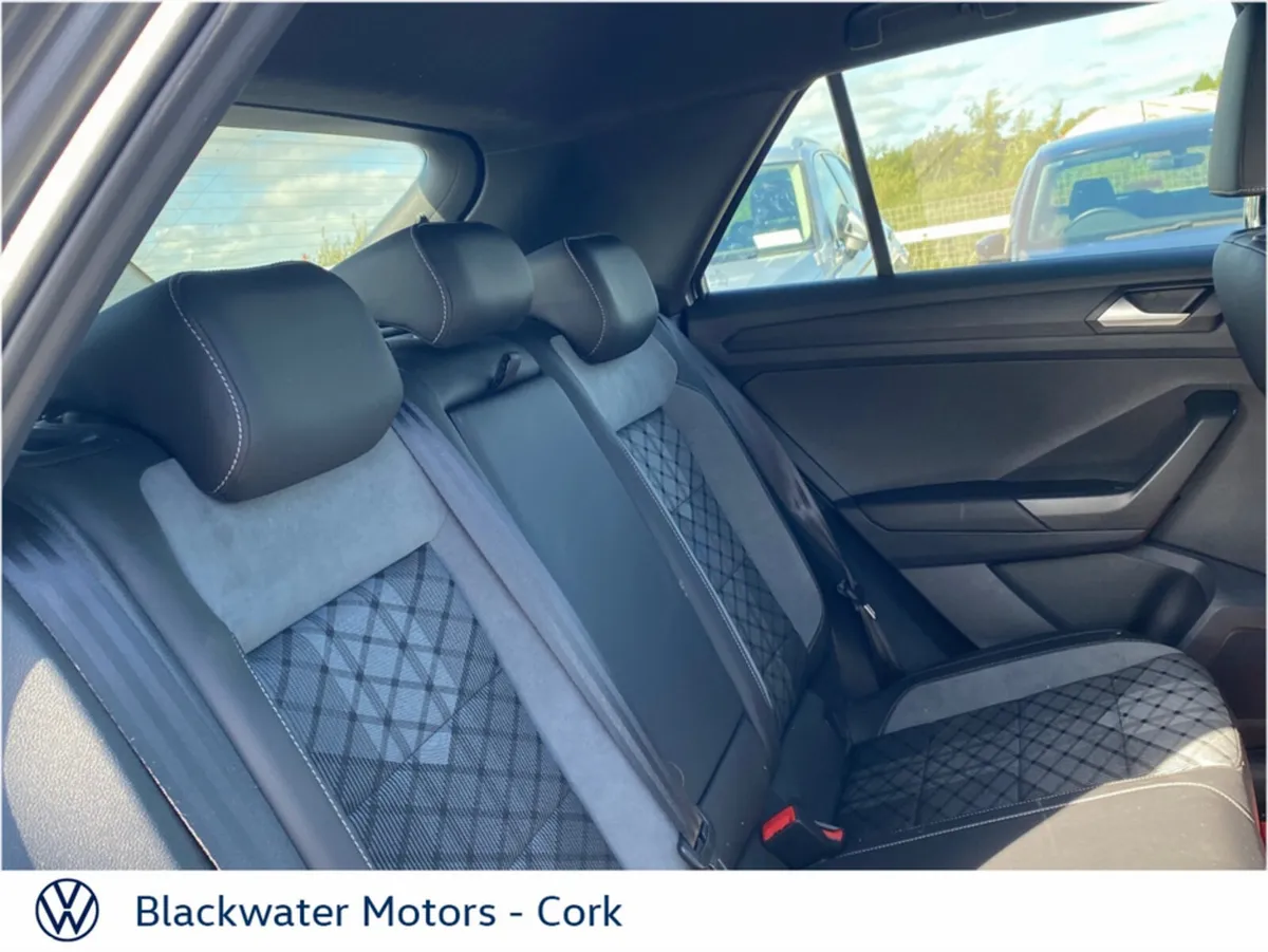 Volkswagen T-Roc SUV, Petrol, 2023, Grey
