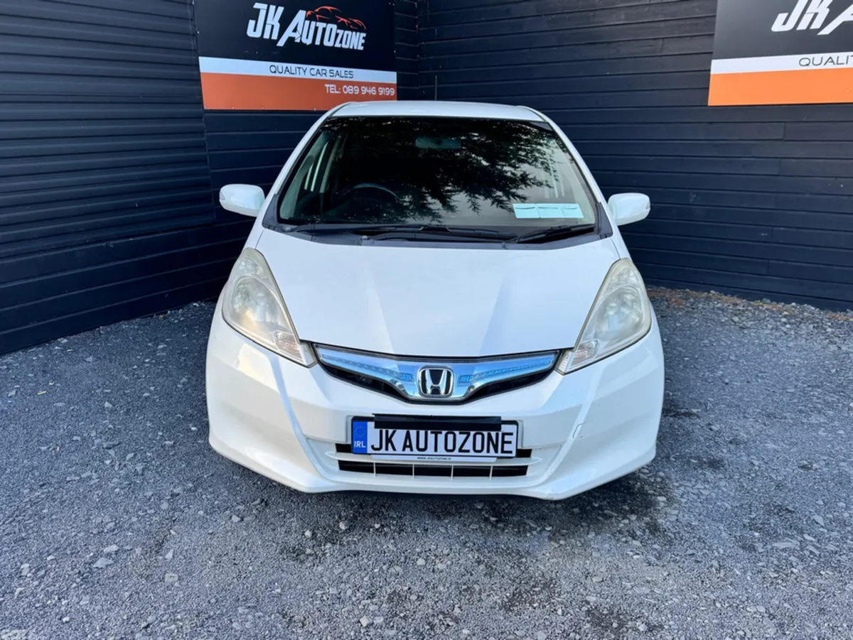 Honda Fit Hatchback, Petrol Hybrid, 2012, White