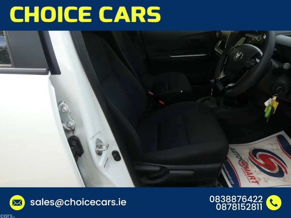 Toyota Aqua Hatchback, Petrol Hybrid, 2021, White