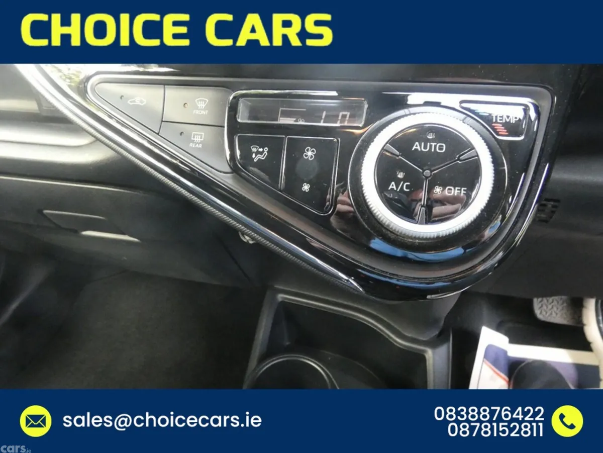 Toyota Aqua Hatchback, Petrol Hybrid, 2021, White