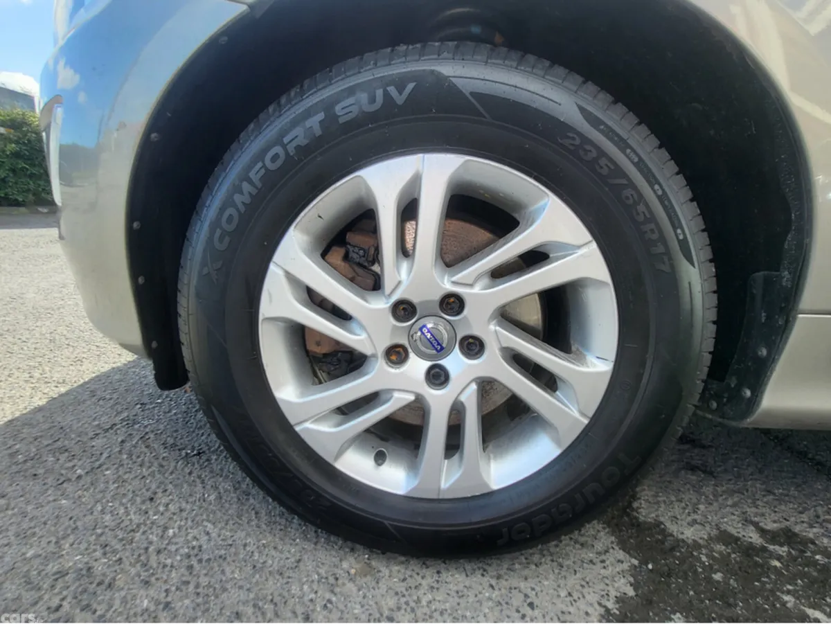 Volvo XC60 Estate, Diesel, 2015, Gold