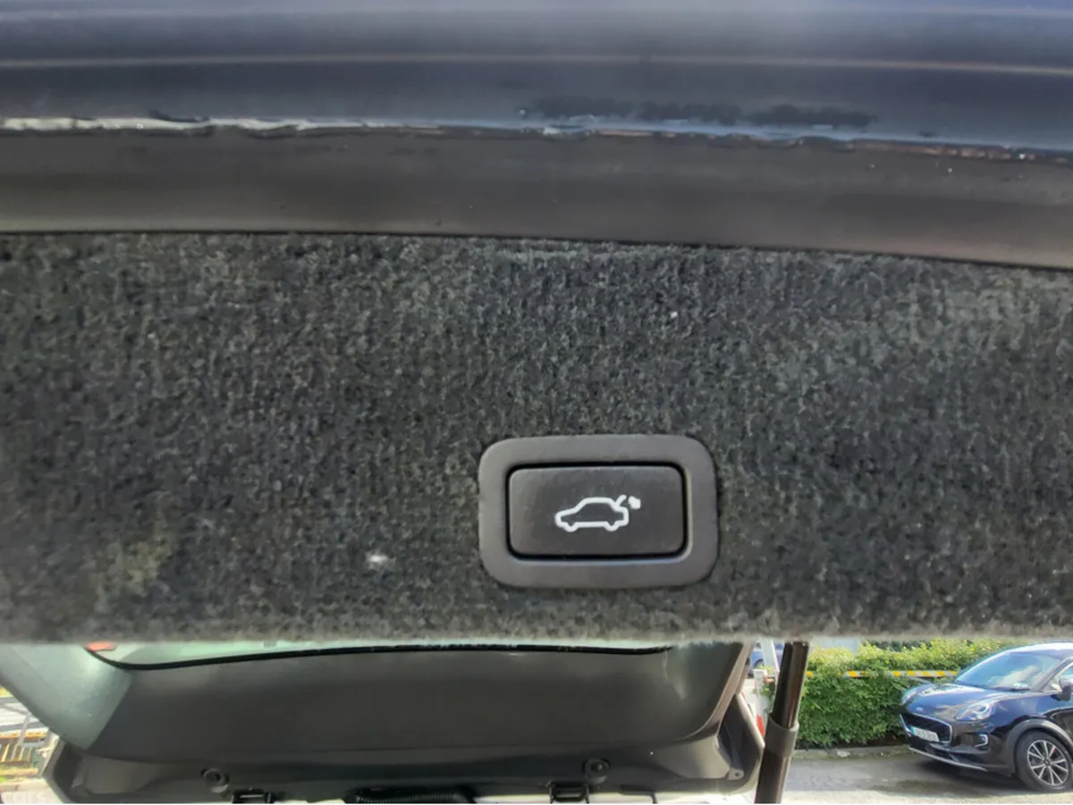 Volvo XC60 Estate, Diesel, 2015, Gold