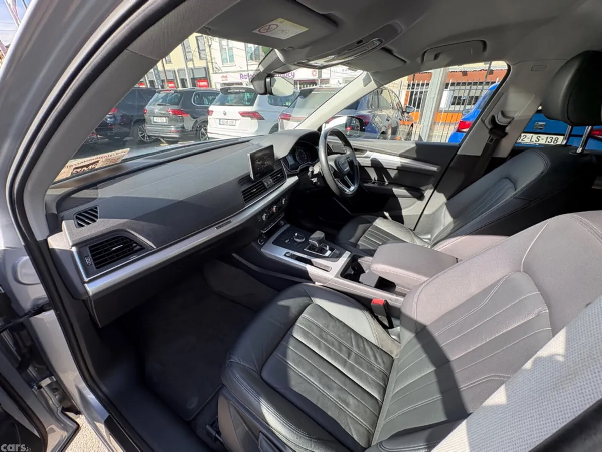 Audi Q5 SUV, Diesel, 2018, Grey