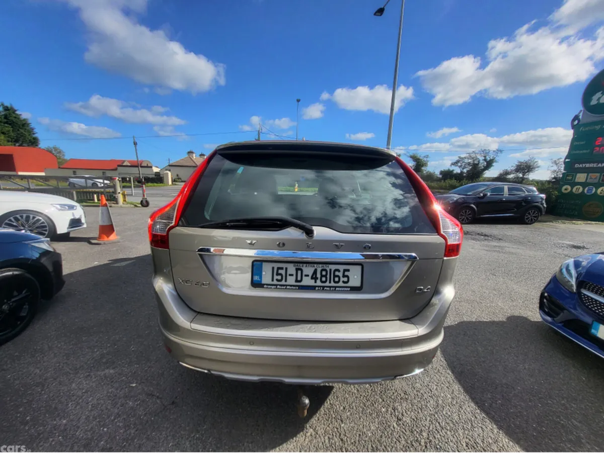 Volvo XC60 Estate, Diesel, 2015, Gold