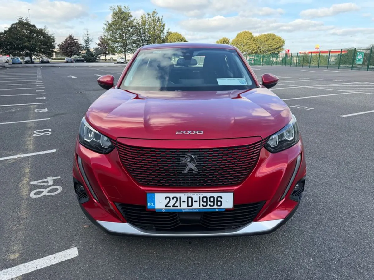 Peugeot 2008 MPV, Electric, 2022, Red