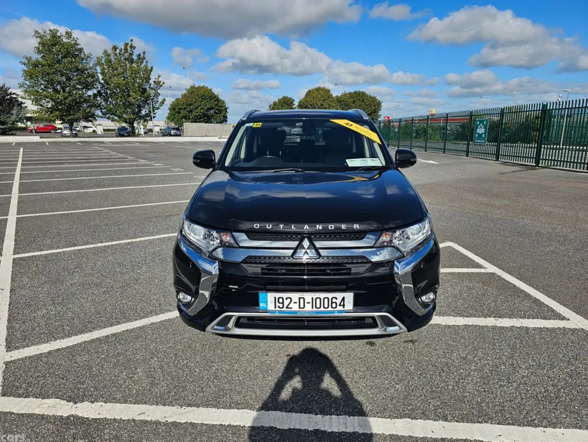 Mitsubishi Outlander Estate, Petrol Plug-in Hybrid, 2019, Black