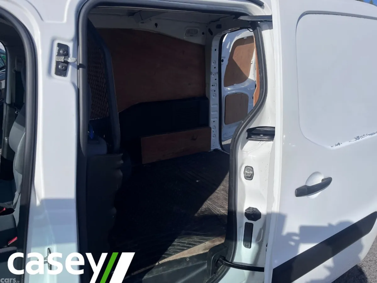 Citroen Berlingo Van, Diesel, 2015, White