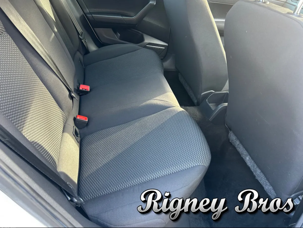 Volkswagen Polo Hatchback, Petrol, 2019, White