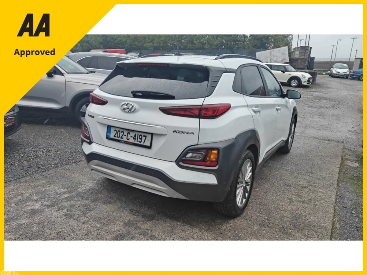 Hyundai KONA MPV, Petrol, 2020, White