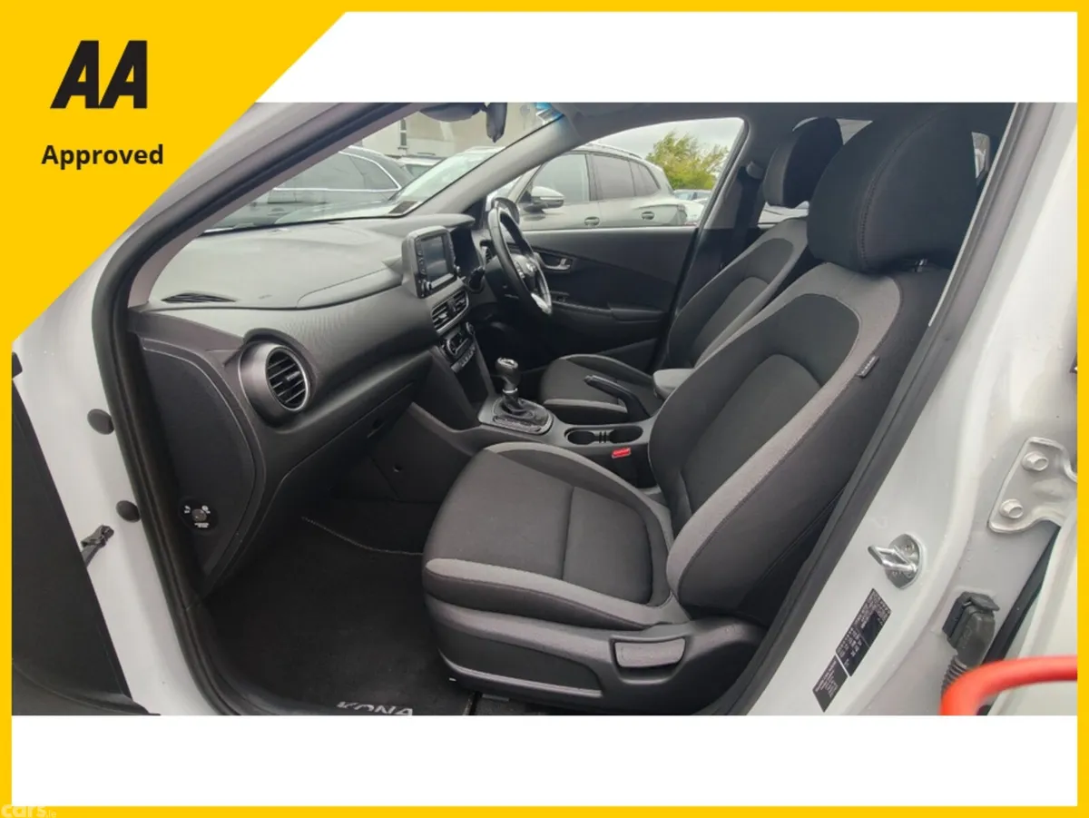 Hyundai KONA MPV, Petrol, 2020, White