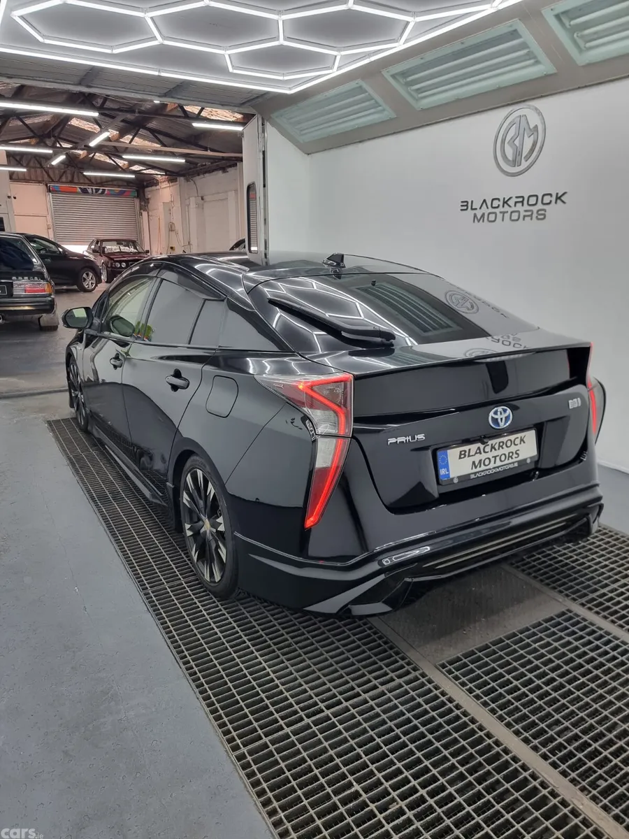 Toyota Prius Hatchback, Petrol Hybrid, 2016, Black