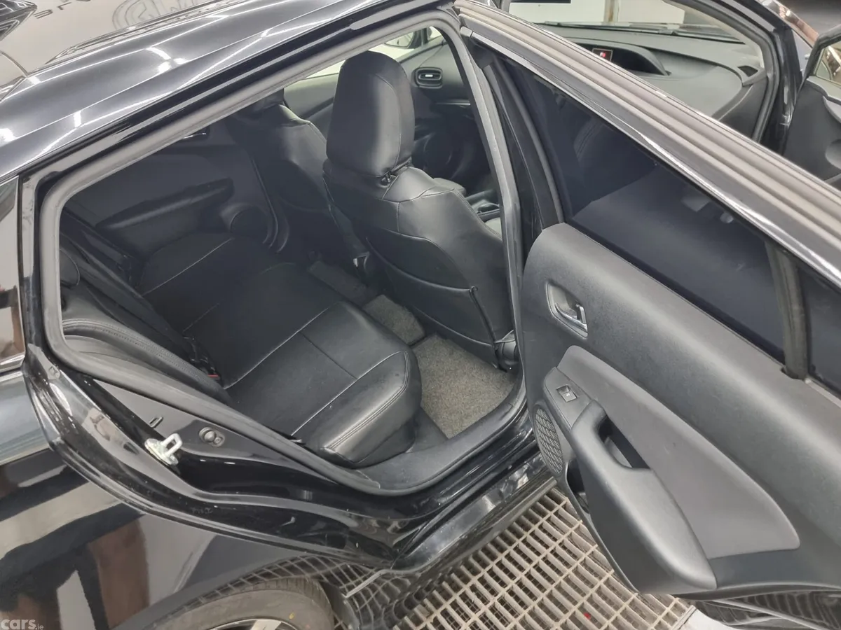 Toyota Prius Hatchback, Petrol Hybrid, 2016, Black