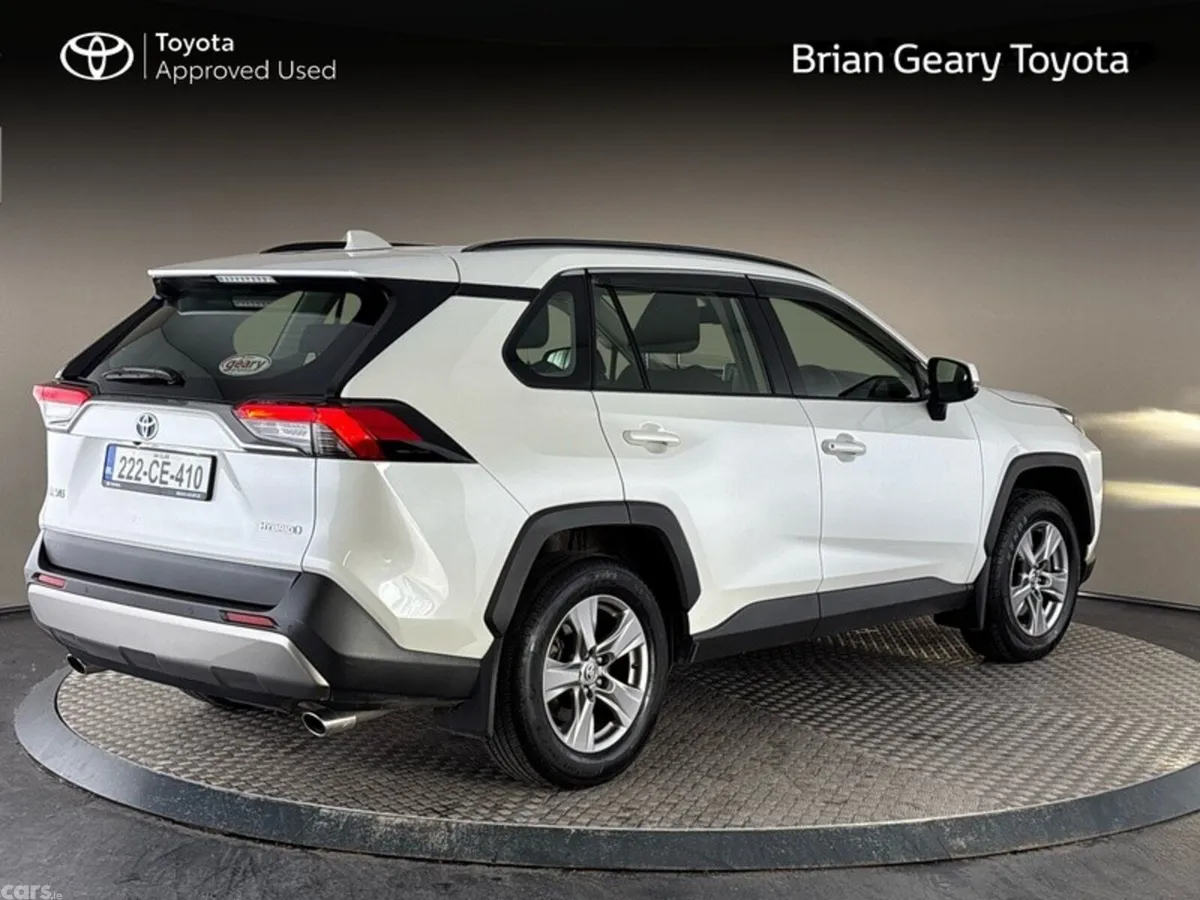Toyota RAV4 SUV, Petrol Hybrid, 2022, White