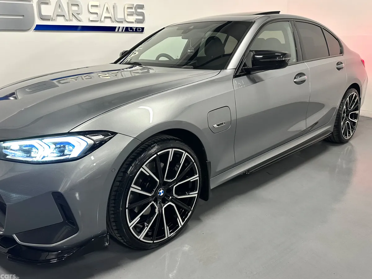 BMW 3-Series Saloon, Petrol Hybrid, 2023, Grey