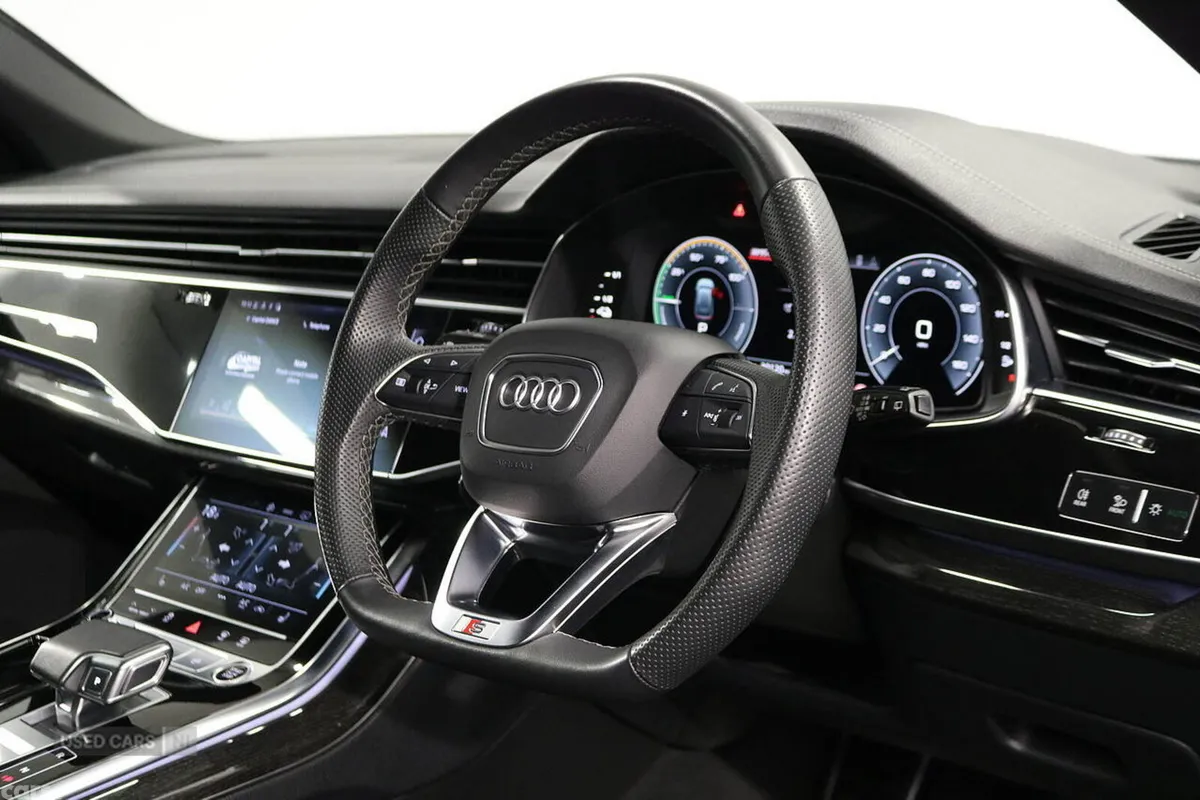 Audi Q8 SUV, Petrol Hybrid, 2023, Black