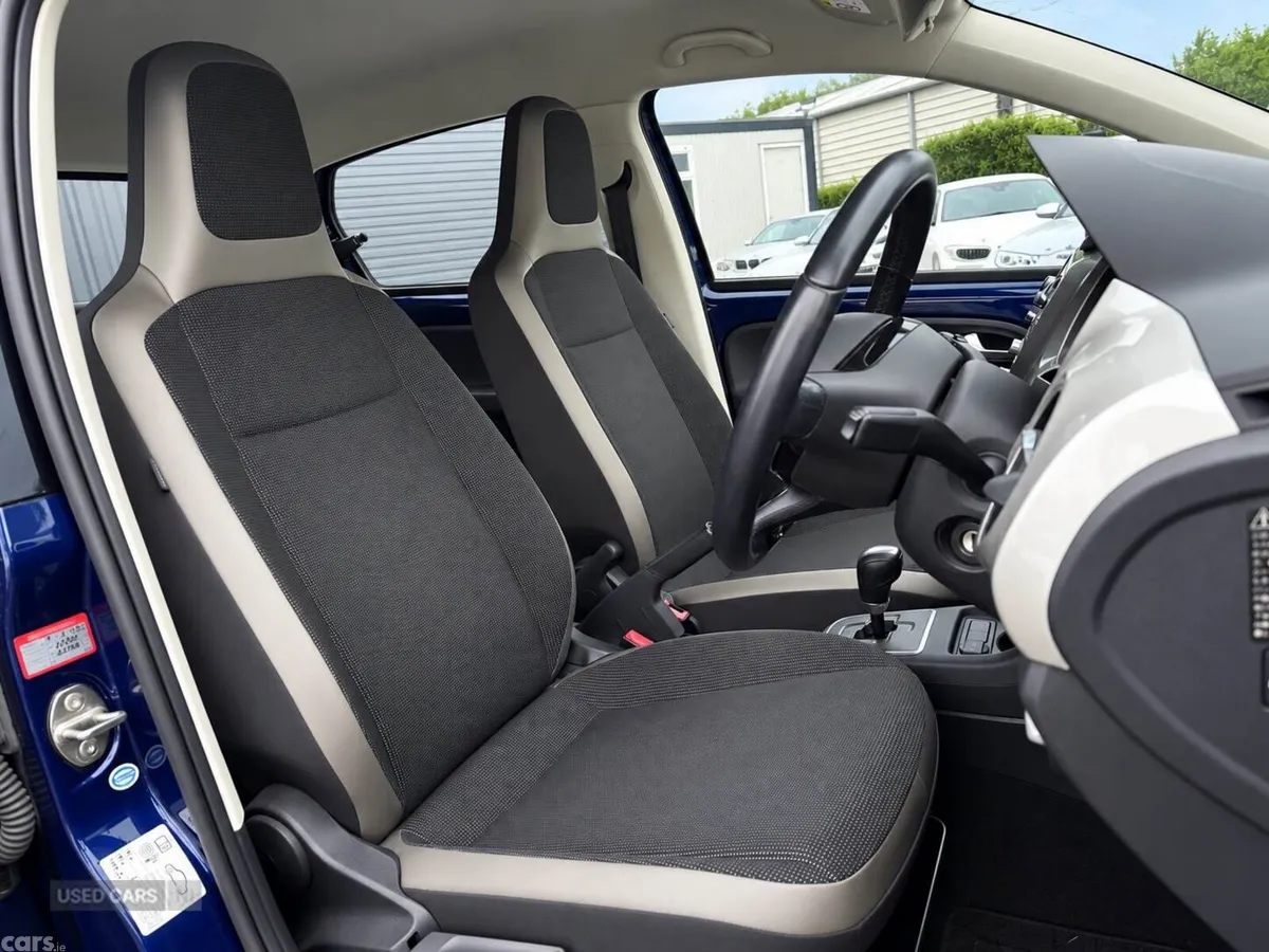Volkswagen up! , Petrol, 2016, Blue