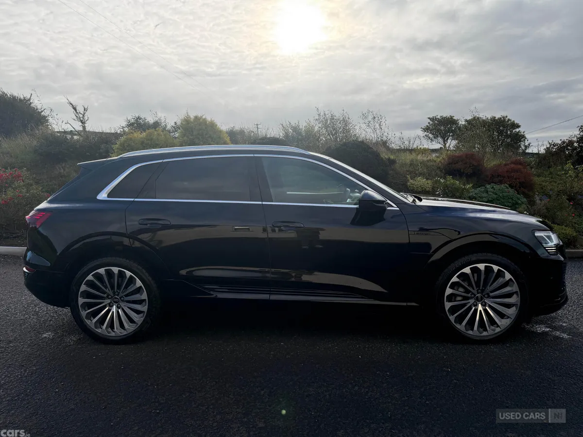 Audi Q8 SUV, Electric, 2024, Black