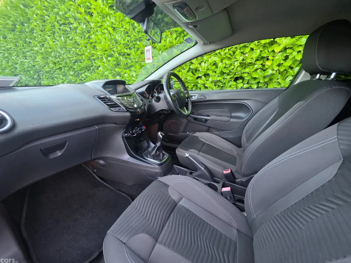 Ford Fiesta Hatchback, Petrol, 2016, Black