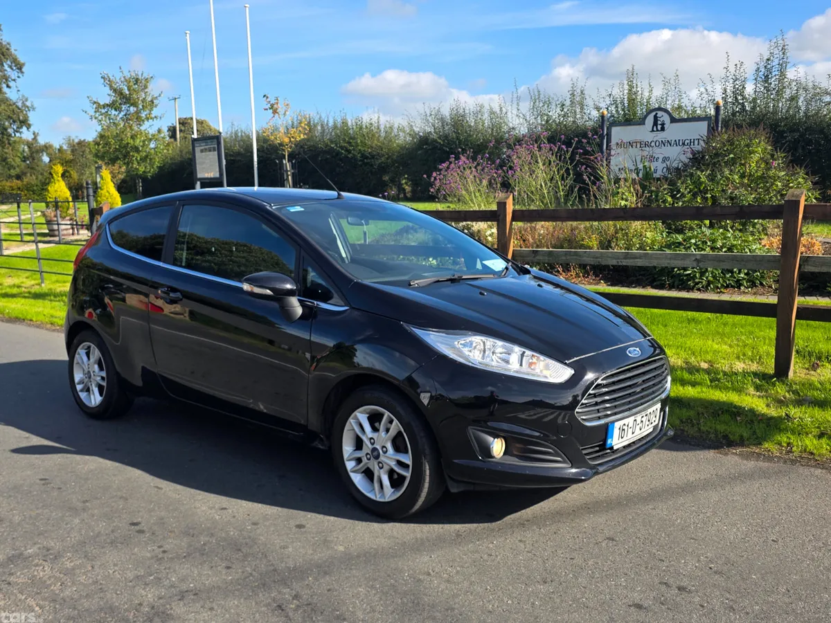 Ford Fiesta Hatchback, Petrol, 2016, Black