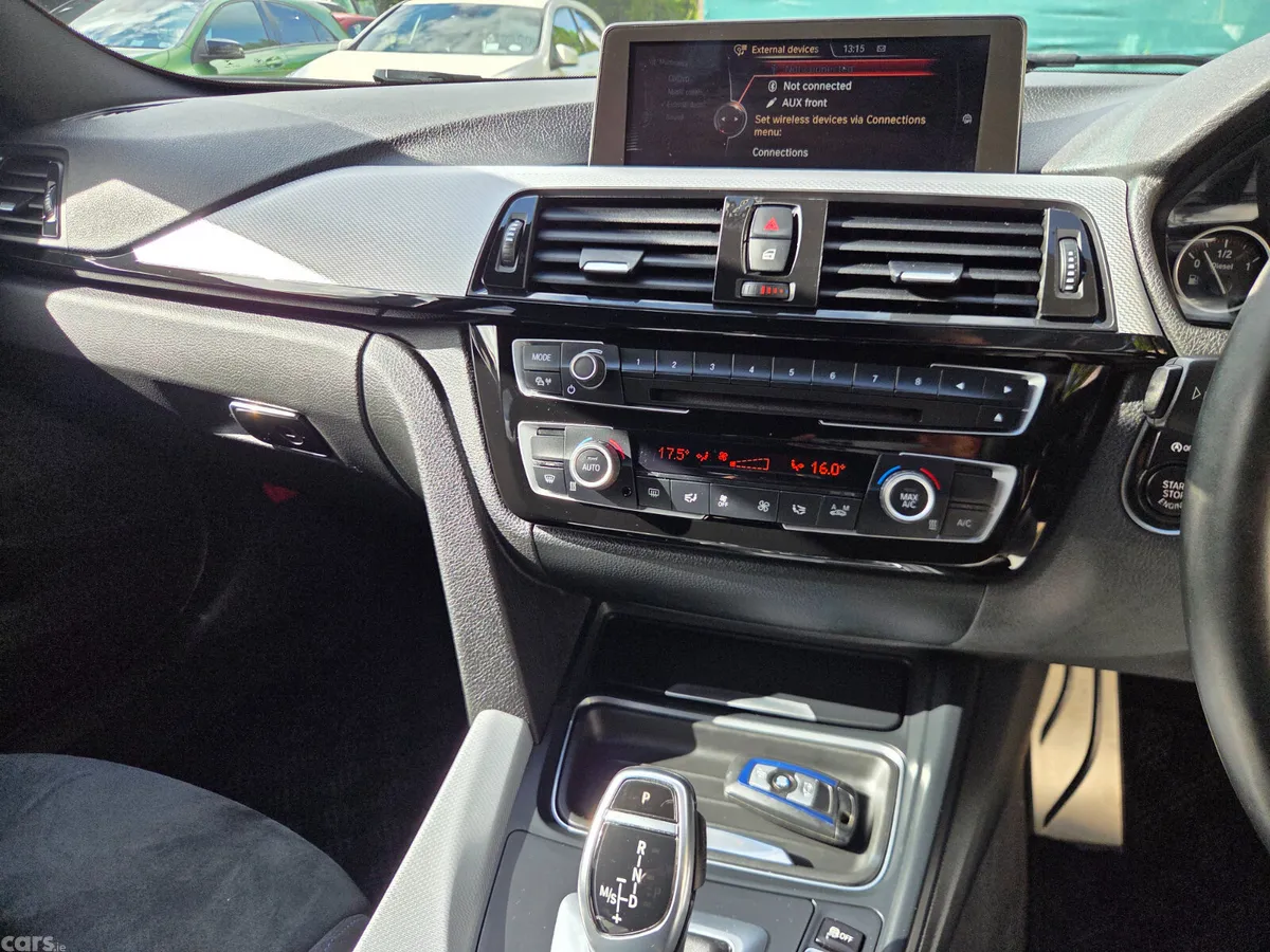 BMW 3-Series Saloon, Diesel, 2015, White