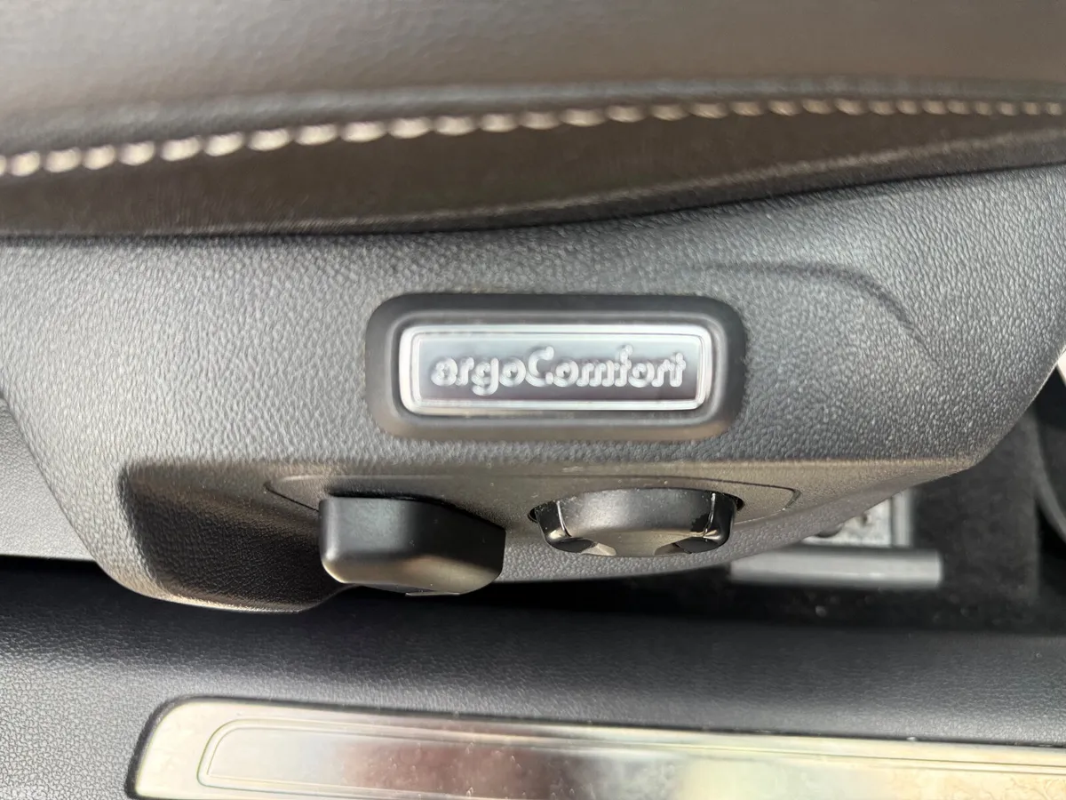 Volkswagen Arteon Hatchback, Diesel, 2023, Red