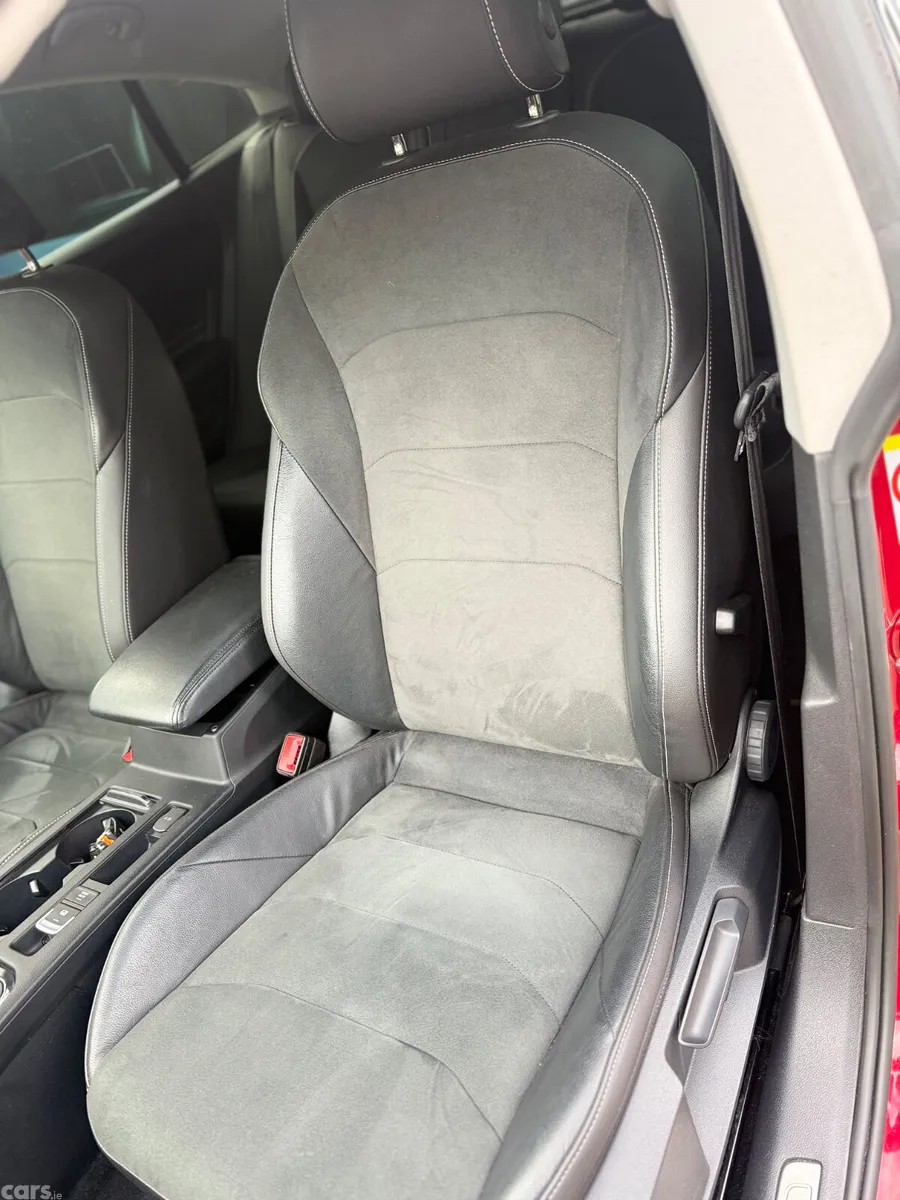 Volkswagen Arteon Hatchback, Diesel, 2023, Red