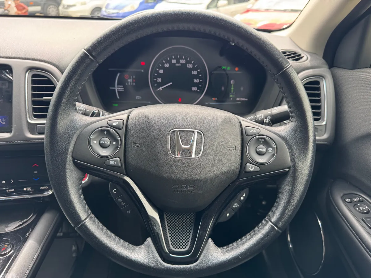 Honda Vezel Estate, Petrol Hybrid, 2020, White