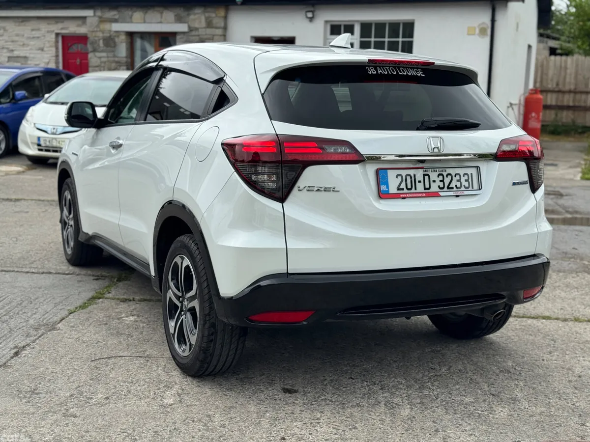 Honda Vezel Estate, Petrol Hybrid, 2020, White