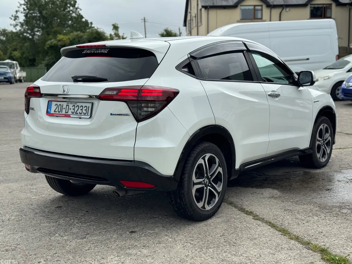 Honda Vezel Estate, Petrol Hybrid, 2020, White
