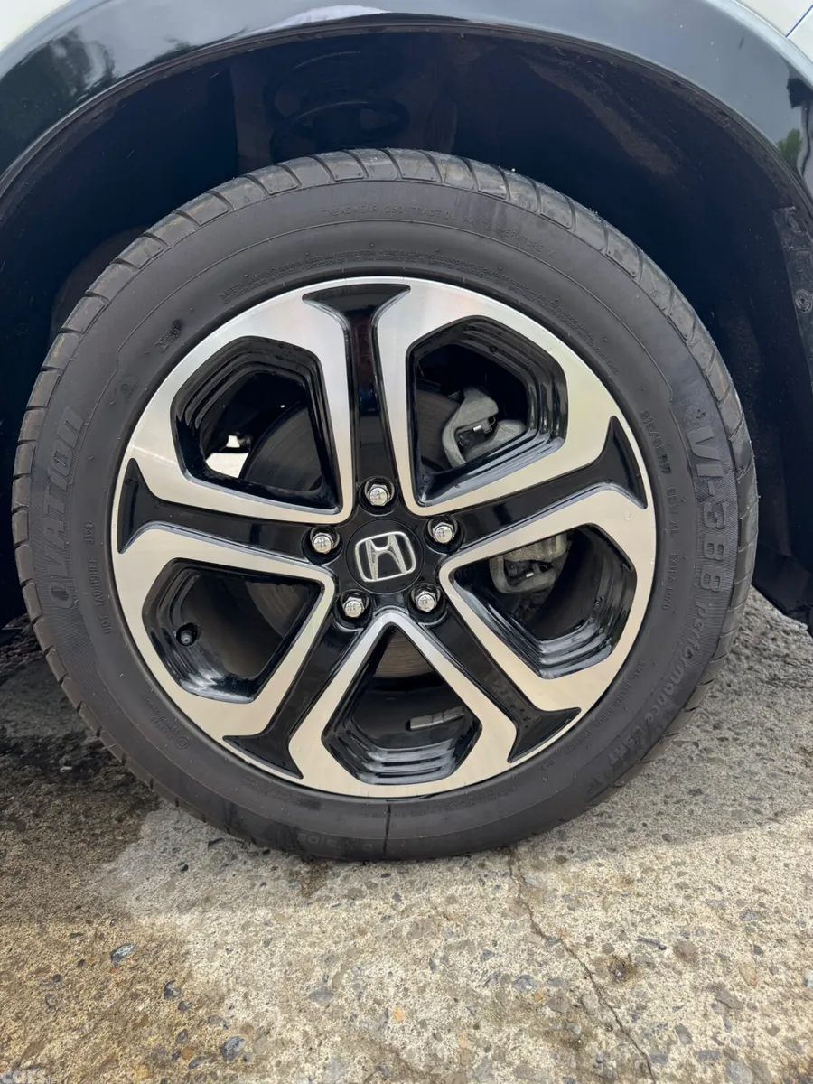 Honda Vezel Estate, Petrol Hybrid, 2020, White
