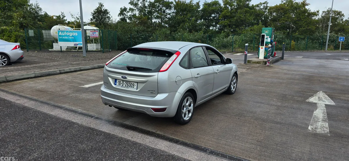 Ford Focus Hatchback, Diesel, 2010, Silver