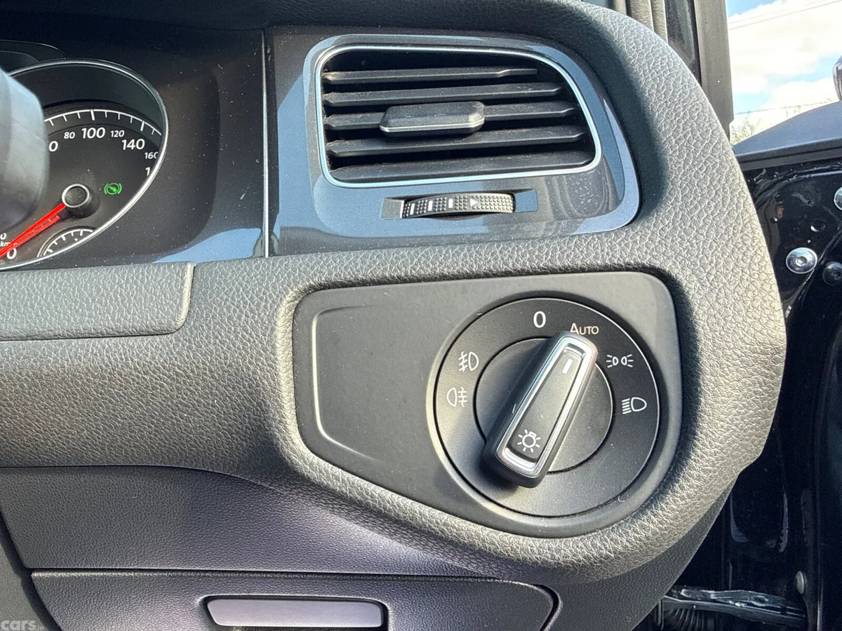 Volkswagen Golf Estate, Petrol, 2017, Black