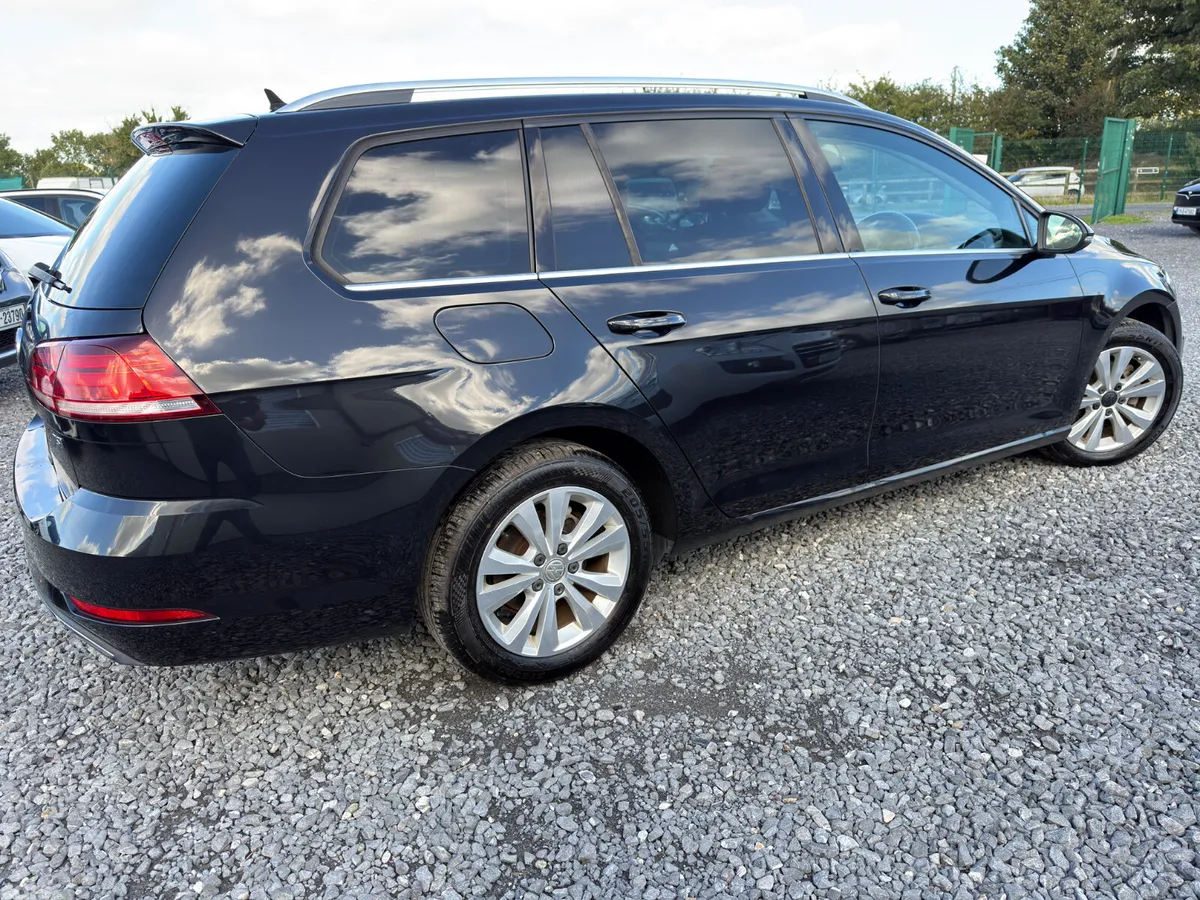 Volkswagen Golf Estate, Petrol, 2017, Black