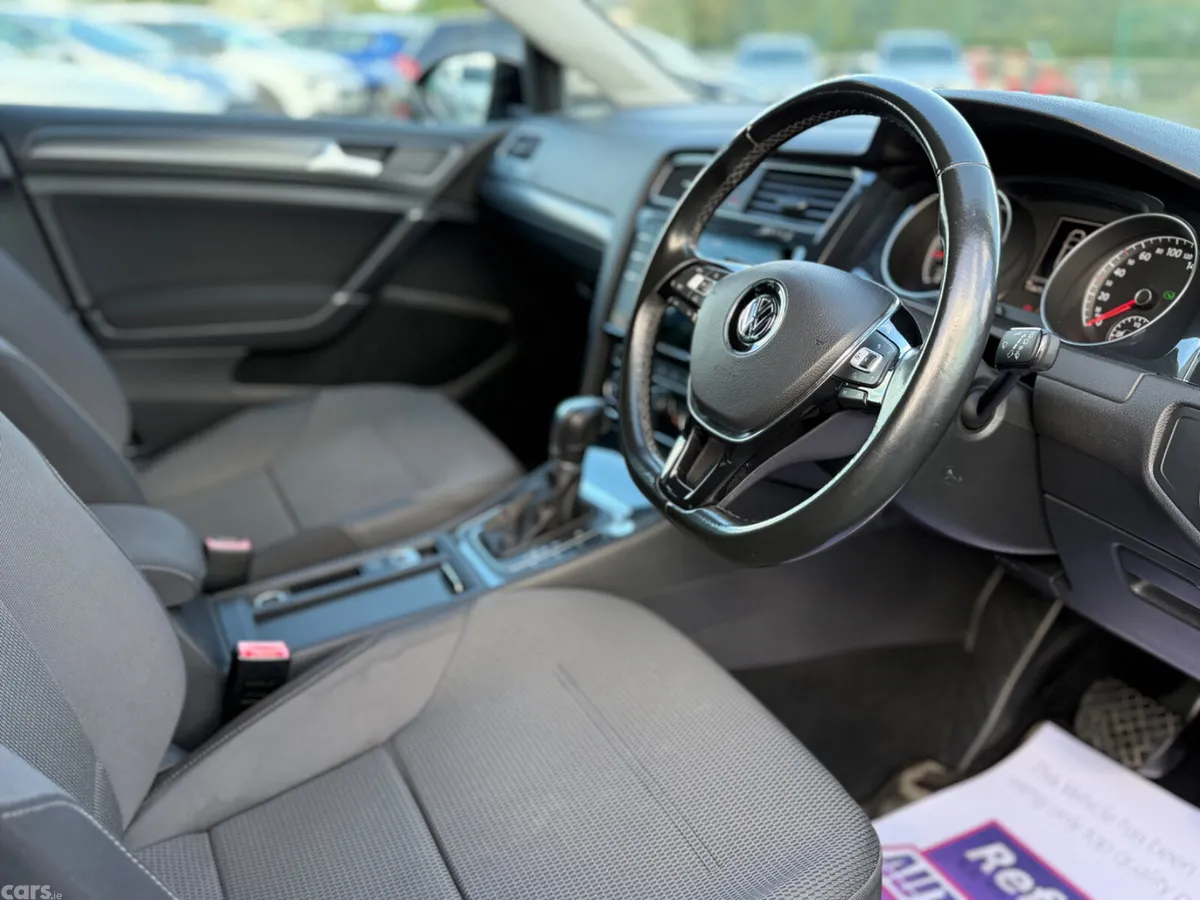 Volkswagen Golf Estate, Petrol, 2017, Black