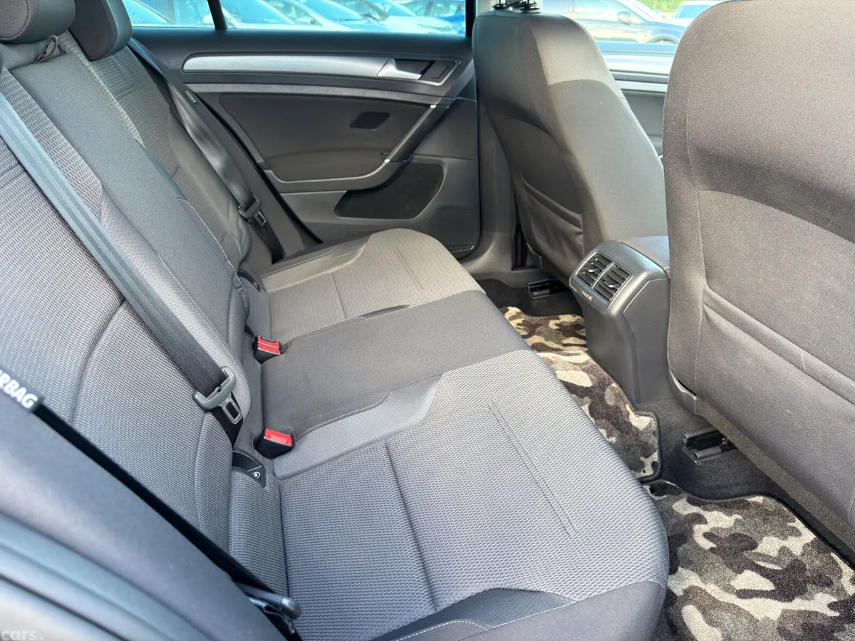 Volkswagen Golf Estate, Petrol, 2017, Black