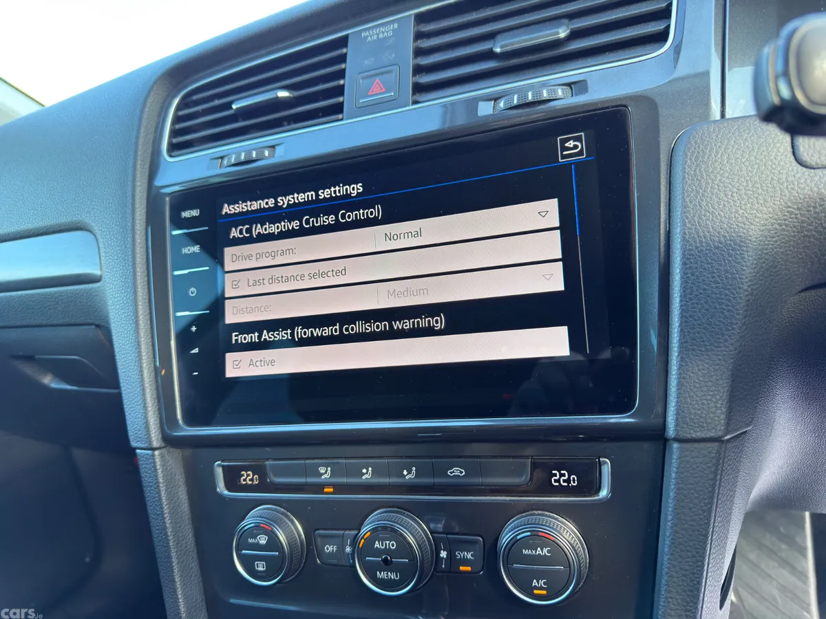 Volkswagen Golf Estate, Petrol, 2017, Black