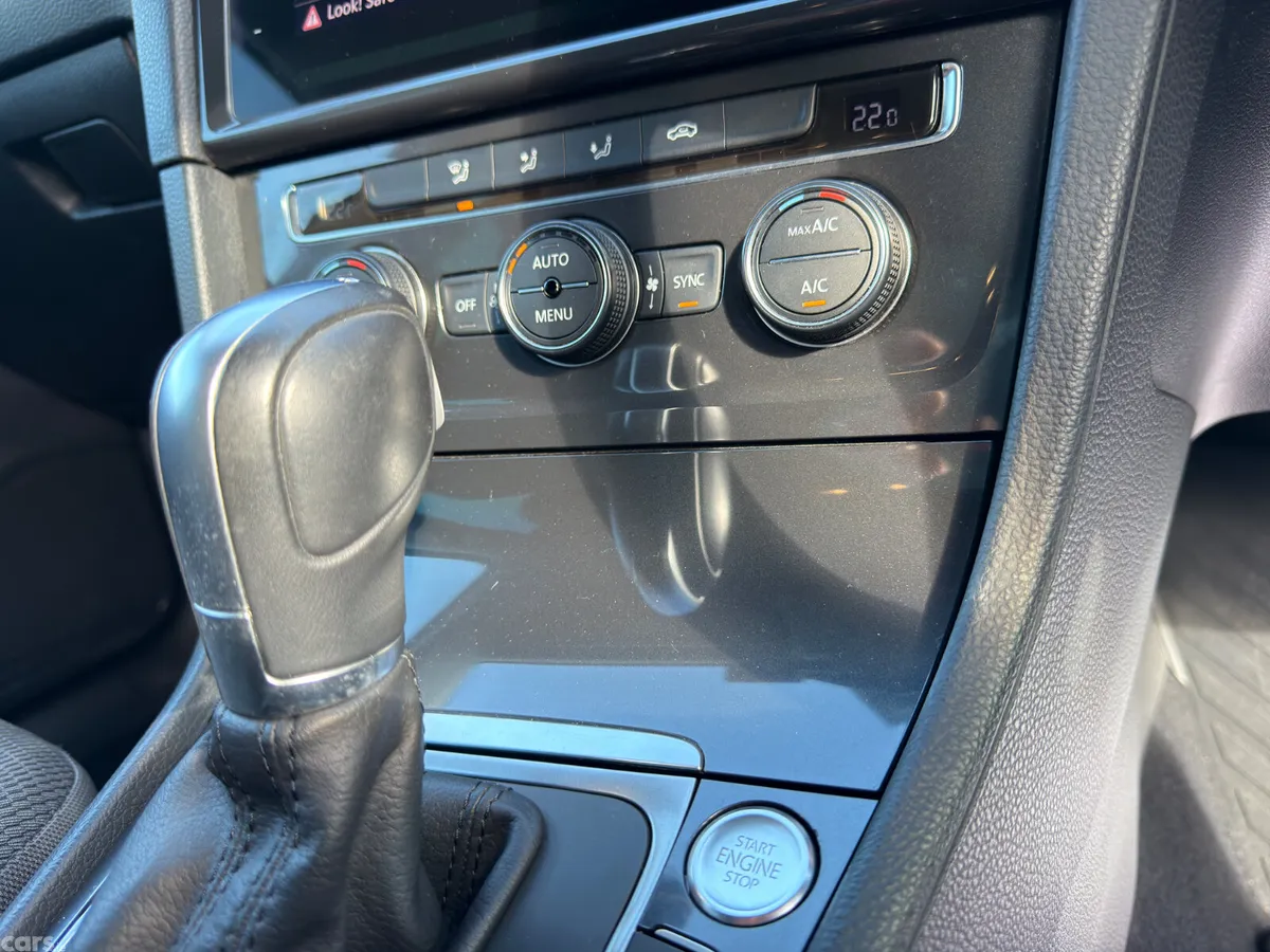 Volkswagen Golf Estate, Petrol, 2017, Black